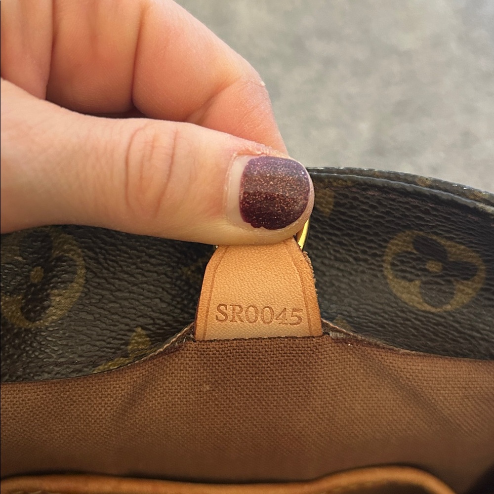 Authentic Louis Vuitton Vavin GM tote Brown Monogram Shoulder Bag - Picture 15 of 16
